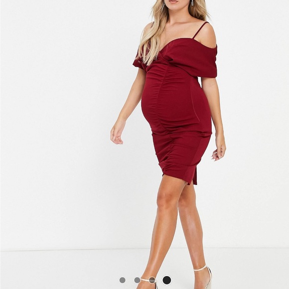 ASOS DESIGN Maternity Off Shoulder Ruched Midi Dress in Red - Picture 4 of 8